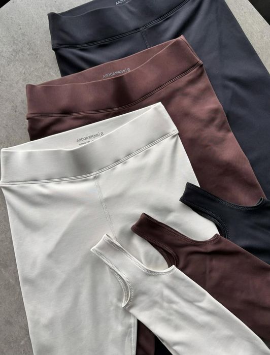 Жіночі теплі лосини зі штрипками на флісі НЕ КОШЛАТЯТЬСЯ молочні чорні