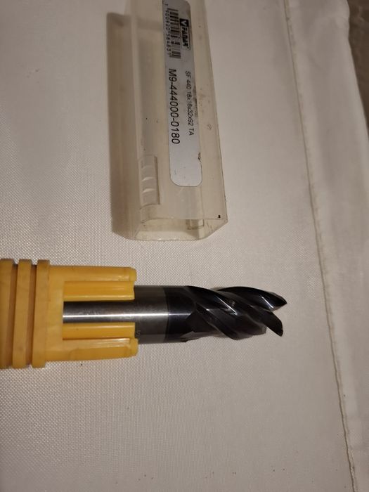 Nowy Fanar - Frez Trzpieniowy Weglik Fi 18,0 32/ 92 Z4 Ha16 Vhm At 440