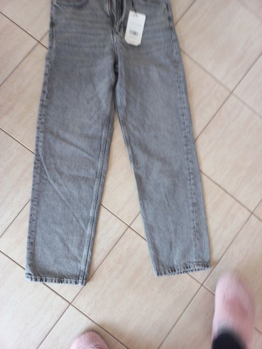 nowe firmowe spodnie jeans-PULL&BEAR-Baggy fit-eur-34.mex-28
