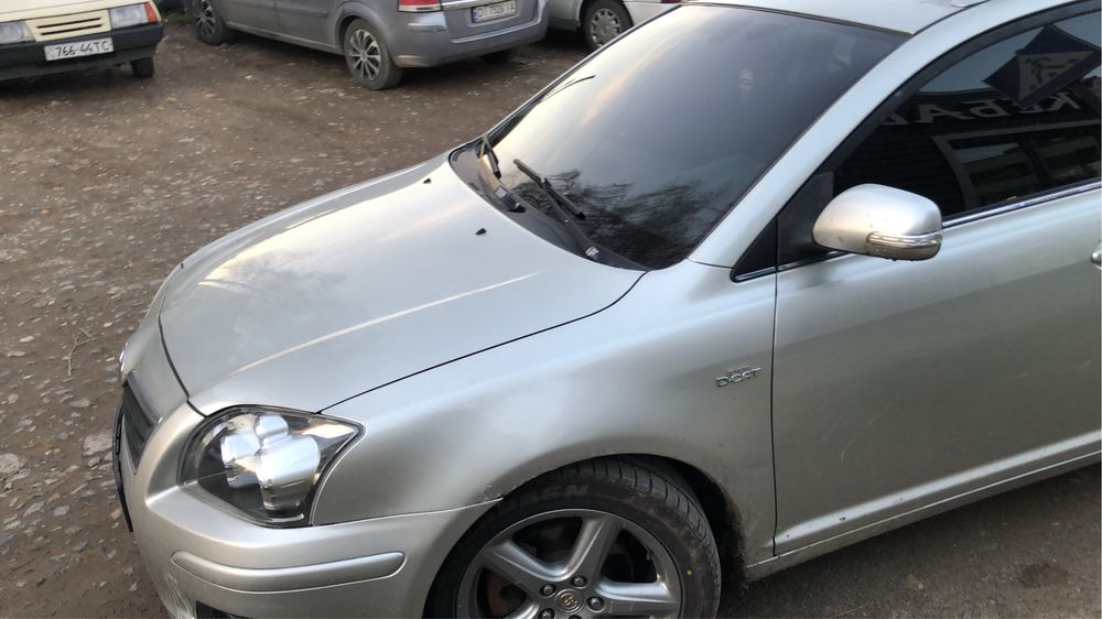 Тойота Авенсіс 2.2 дизель