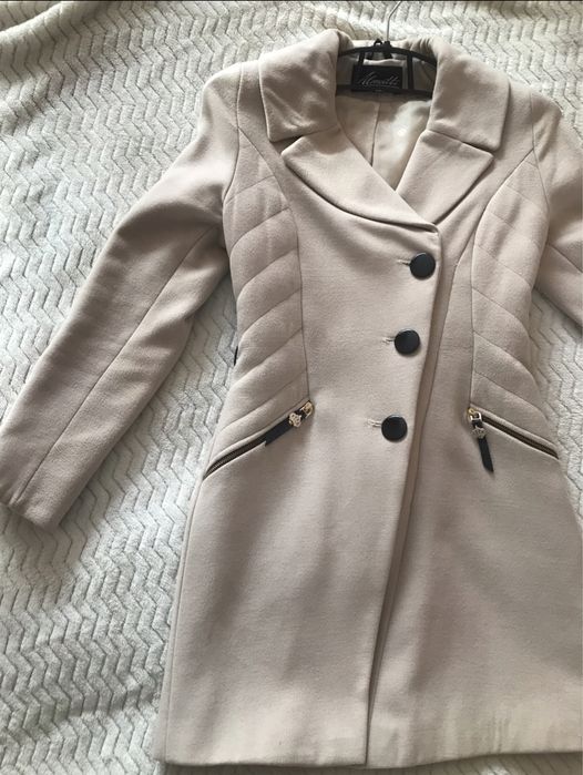 Пальто бежеве кашемір