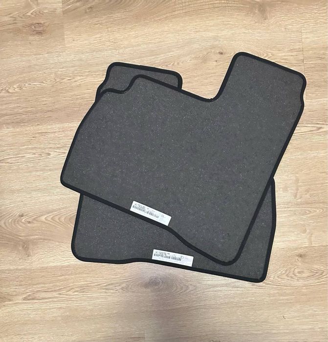 НОВІ Оригінальні килимки Mercedes-Benz E-Class W213