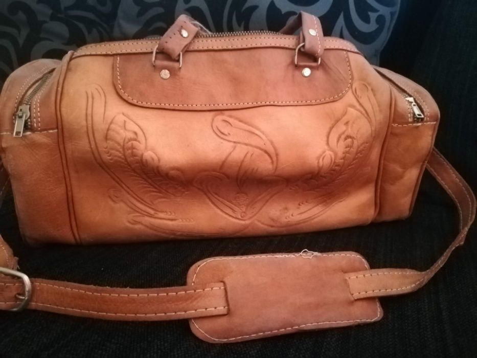 Malas em peles. Várias