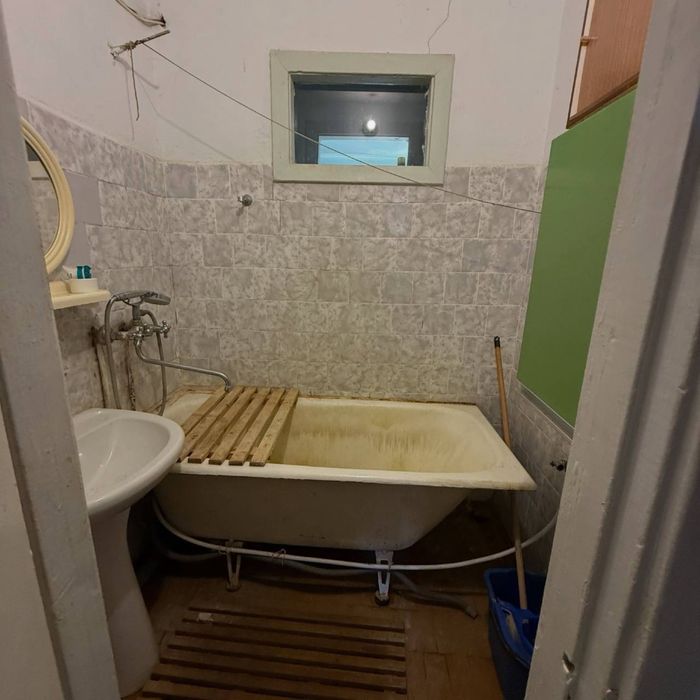 Продам 2 кімн київку