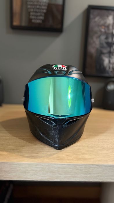 Capacete AGV Pista Gp Rr carbono forjado