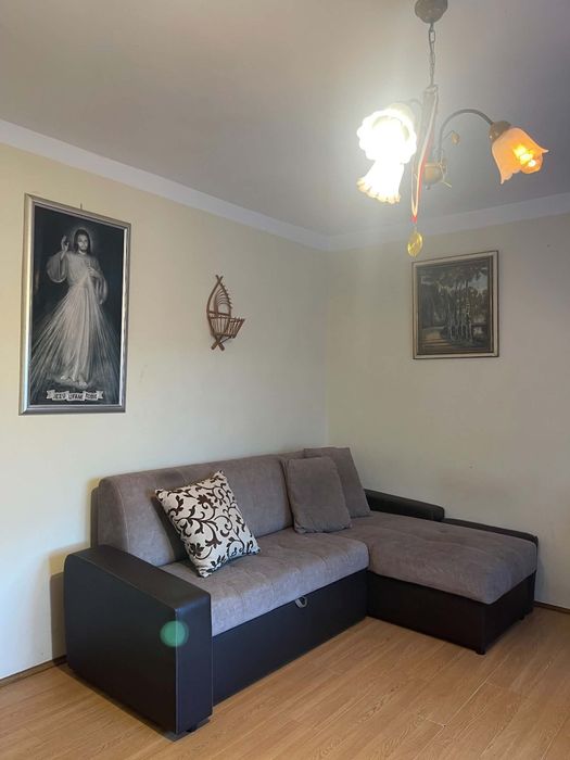 Dom z zabudowaniami towarzyszącymi