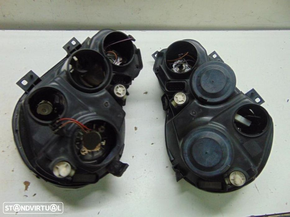 VW Polo 2002 a 2005 faróis