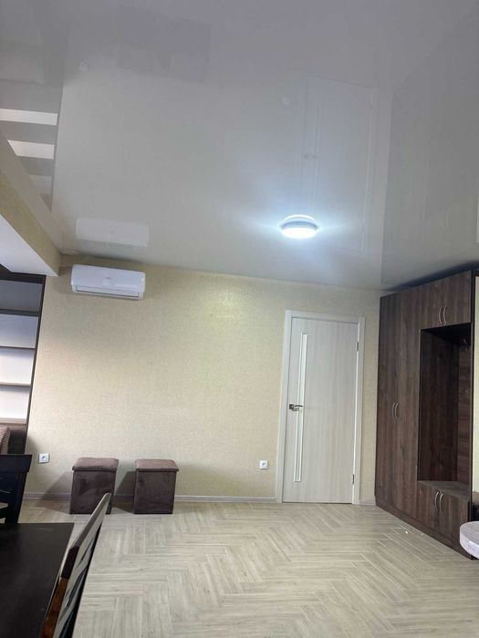 Квартира з сучасним ремонтом Хлібодарське/Авангард