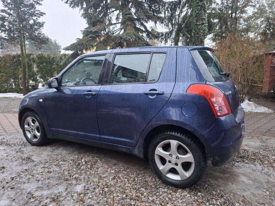 Suzuki Swift - ekonomiczny 1,3 - 2008 rok