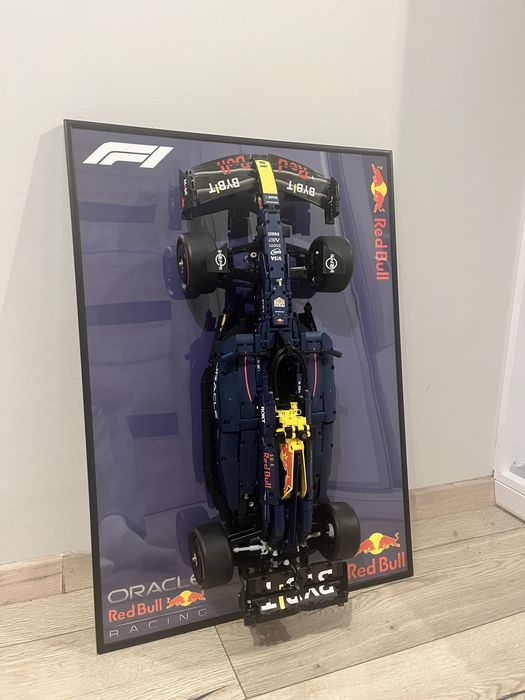 Ramka ekspozycyjna 50×70 Red Bull Racing F1 | LEGO Technic | Plakat