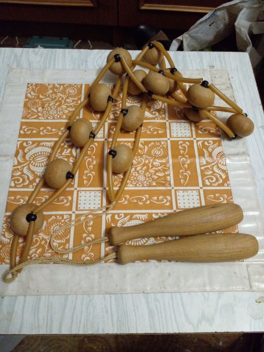 Советский деревянный роликовый массажер