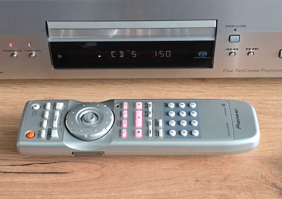 Pioneer DV-668AV SACD CD DVD HDMI Pilot Profesjonalny Odtwarzacz