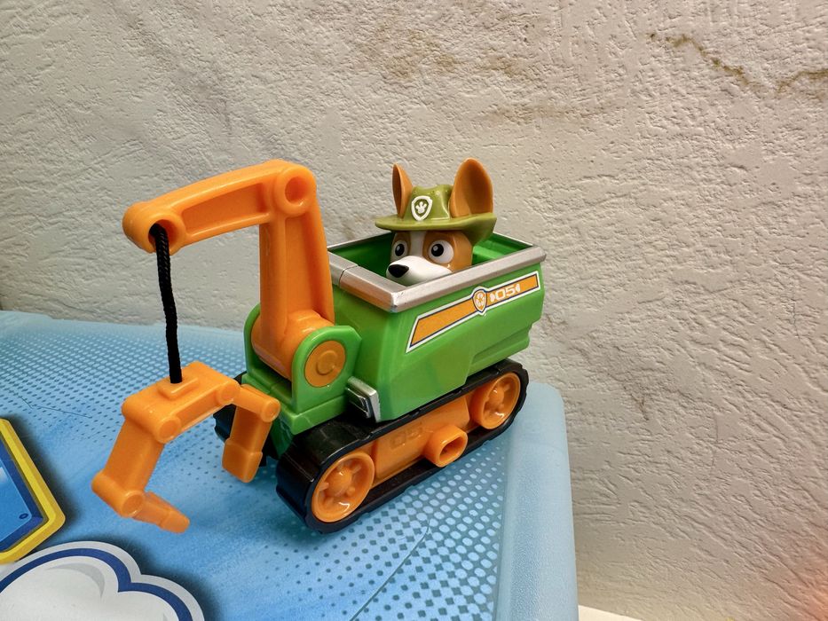 Psi Patrol pojazdy i figurki