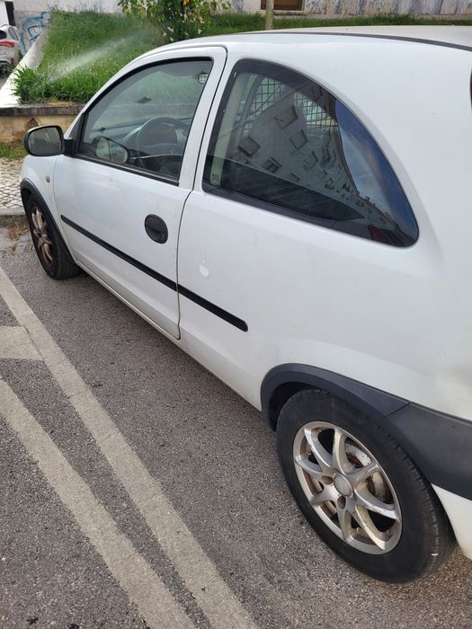 Opel Corsa 1.7 DI comercial