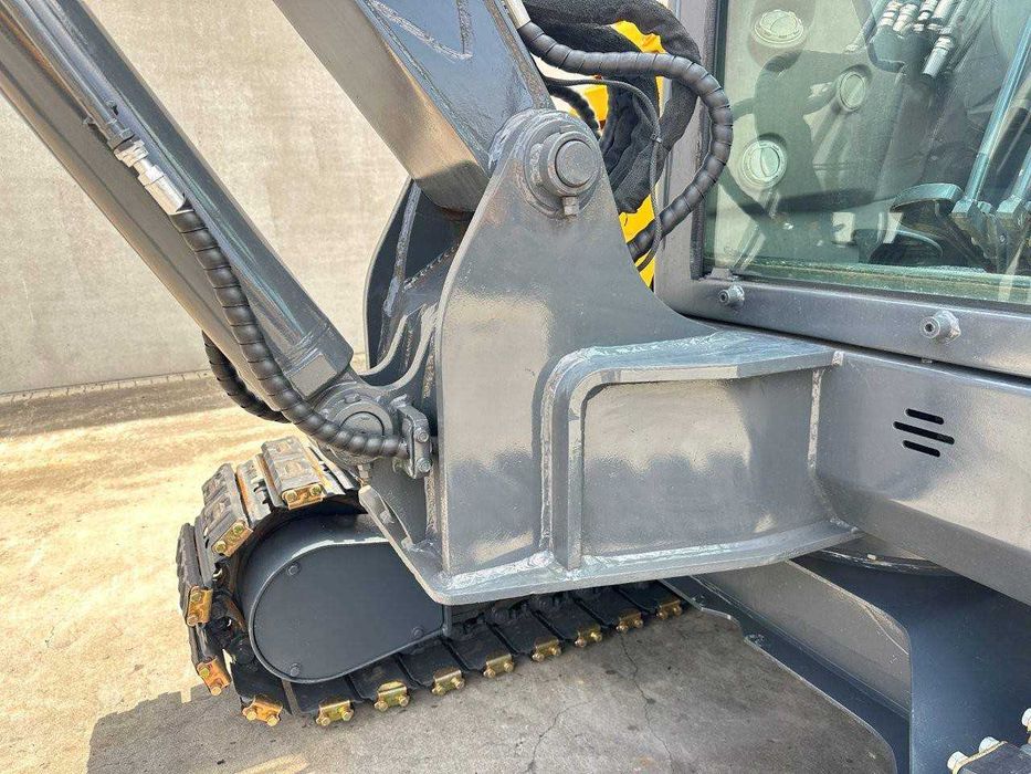 Escavadora Volvo EC60C 2014