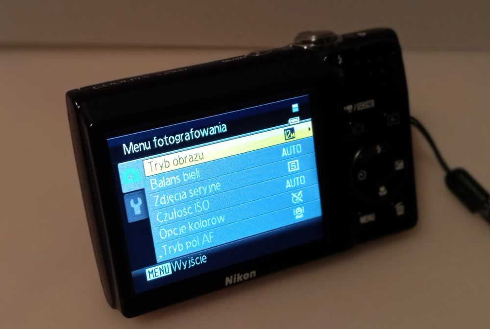 Nikon Coolpix S2500