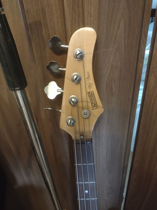 Gitara basowa hohner