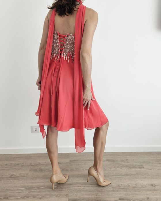 Vestido de cerimónia com pedraria nr. 36