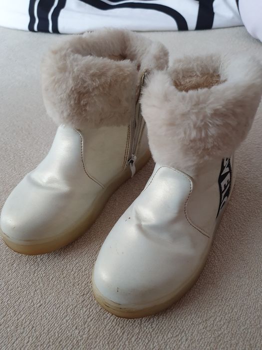 Buty białe ocieplane Love - rozmiar 27