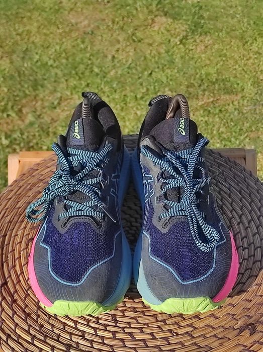Sapatilhas Trail Running Asics Trabuco 11 tamanho 40
