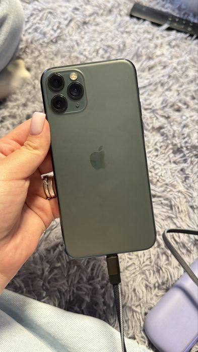 Айфон 11 pro,все в хорошому стані,замінений екран можливий торг на рахунок цього,всі питання за телефоном
