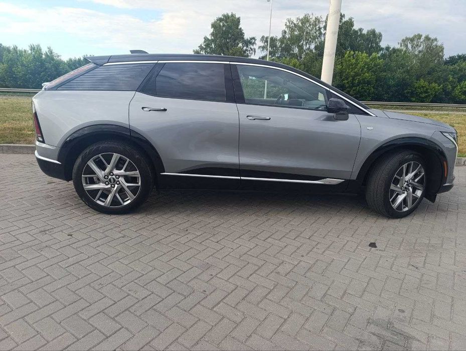 Cadillac Optiq 2025 VIN 3GYK3DMR2SS263371 фото оголошення 3 з 23