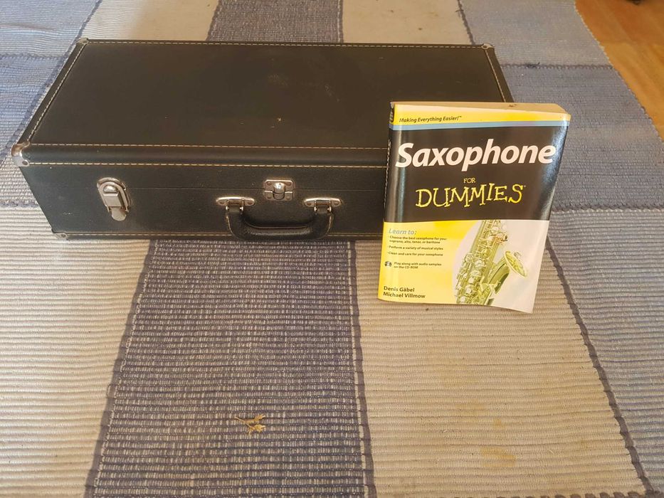 Alto Saxofone - Boston. Excelente Som