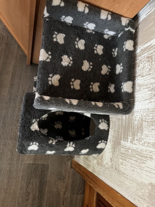 Будинок для котів