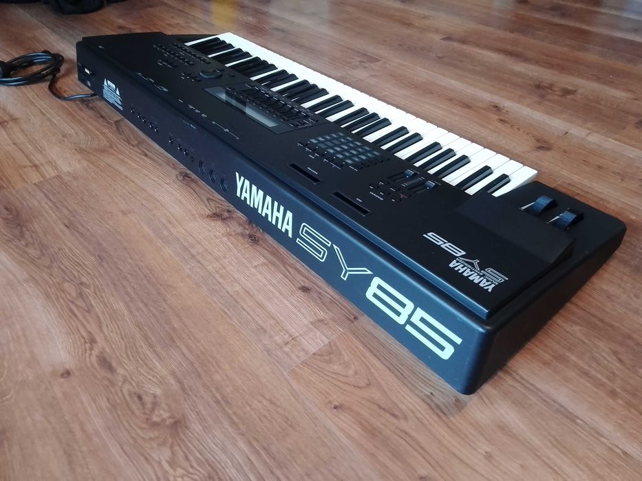 ヤマハ　　SYー85 YAMAHA ヤマハ シンセサイザー SY85