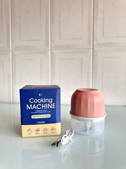 Triturador /Processador de alimentos automático