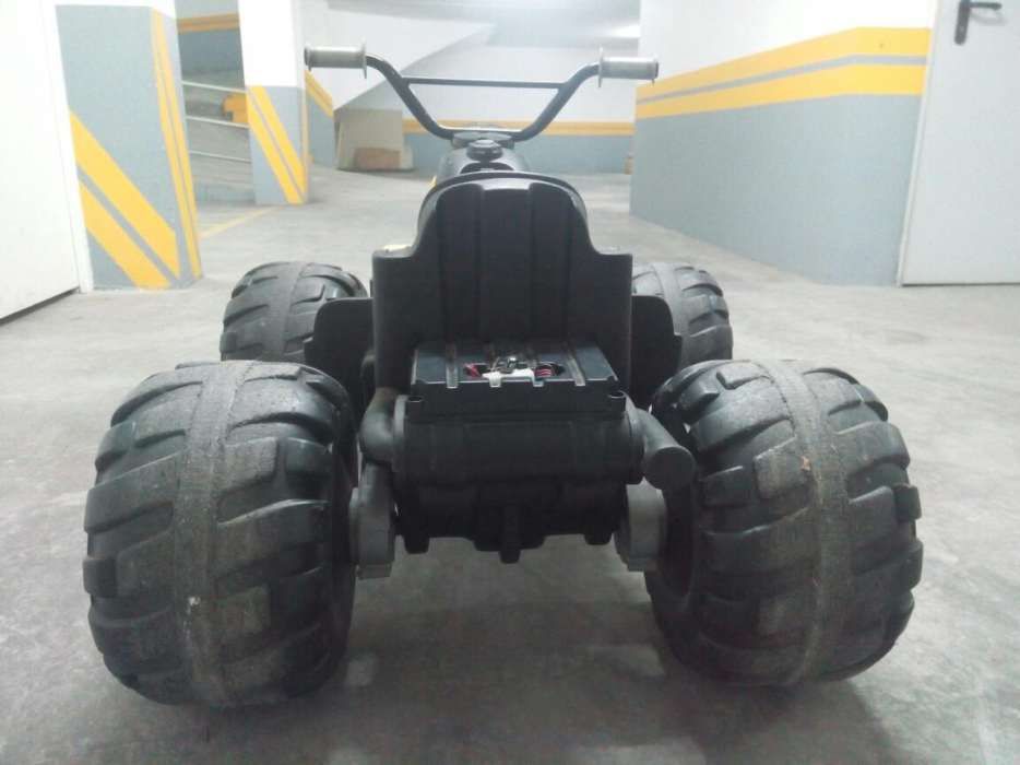 Moto 4 elétrica criança