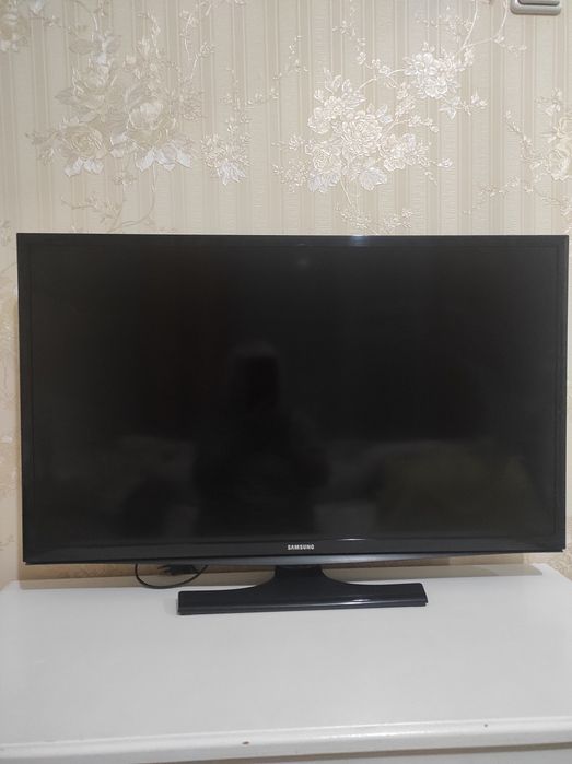 Продам телевизор" Samsung " 32"