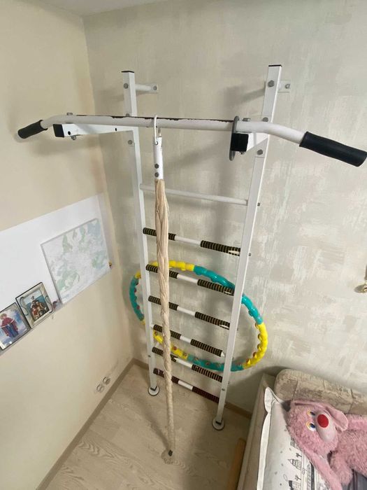 Продам спортивный уголок!