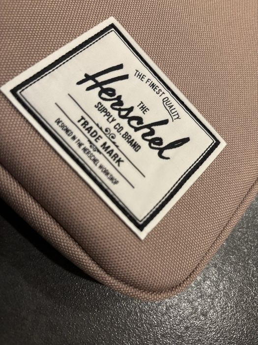 Nowe Etui Pokrowiec Sleeve Torba na laptopa firmy Herschel - różowy