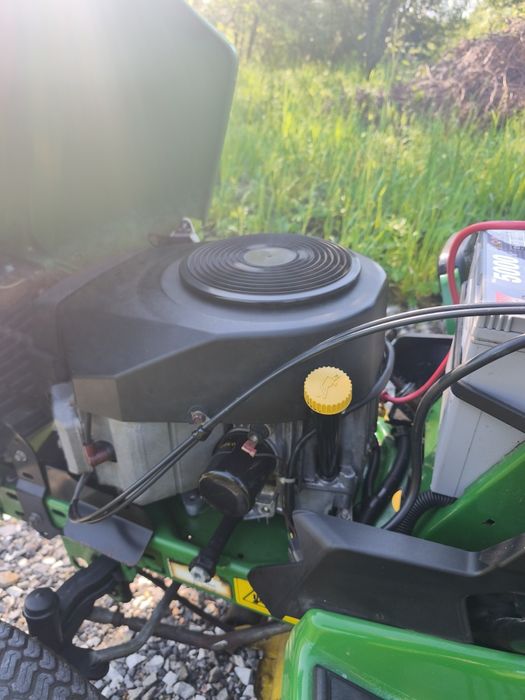 Traktorek kosiarka do trawy John Deere LX277.