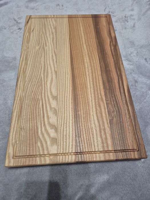 Deska do krojenia serwowania z jesionu