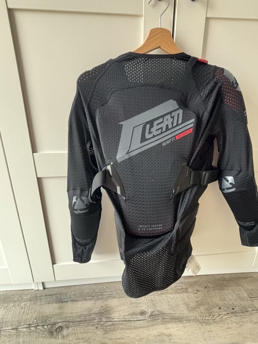 Ochraniacz klatki / zbroja Leatt Body Protector S/M