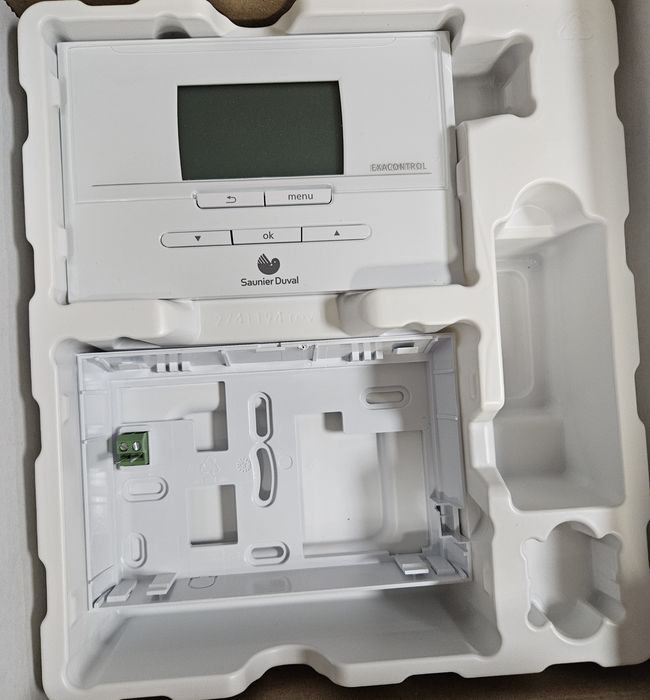 Exacontrol E7C regulator pokojowy + sensor automatyki pogodowej