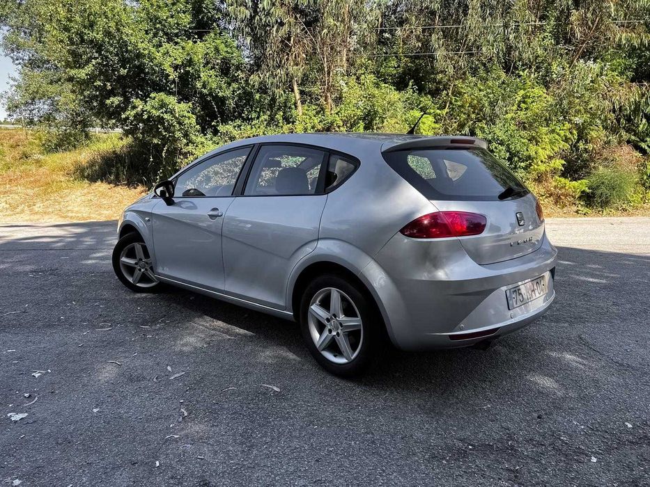 Seat Leon 1.6 TDI 2011 foto 3