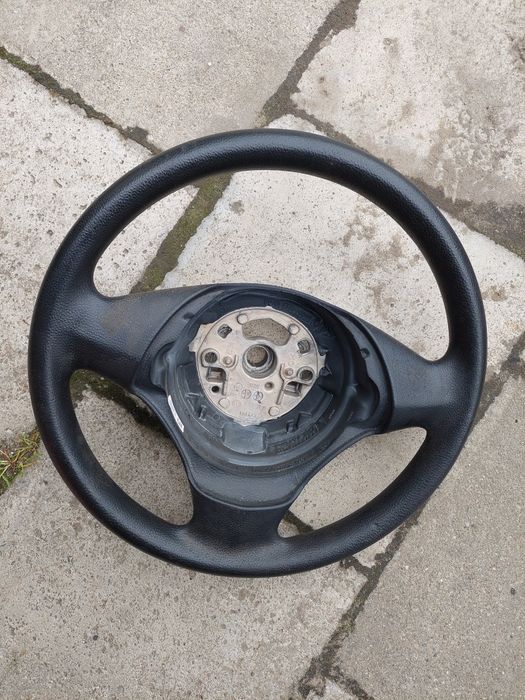kierownica zwykła bmw e87 e81 e82
