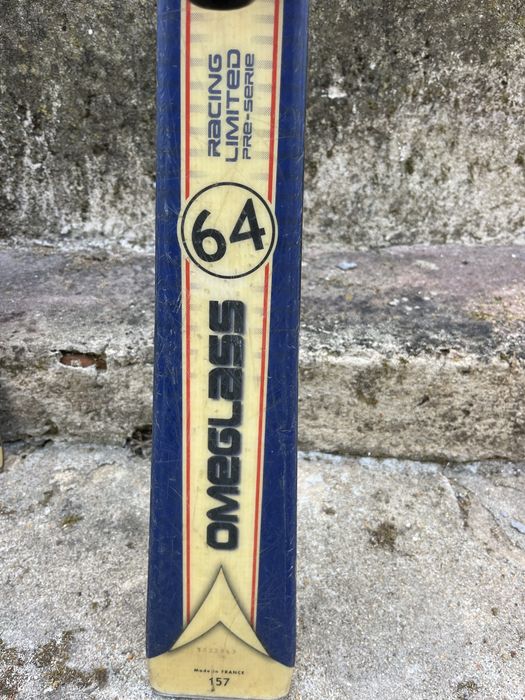 Skis Dynastar.