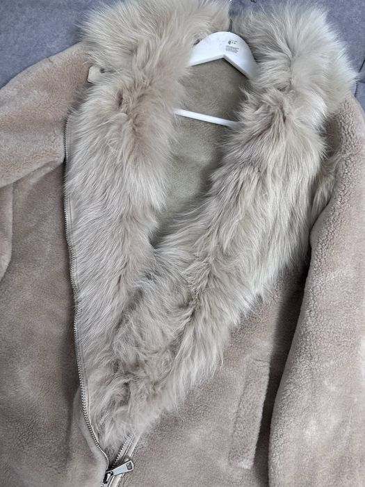 Пальто з натуральним хутром, вживане, розмір 44