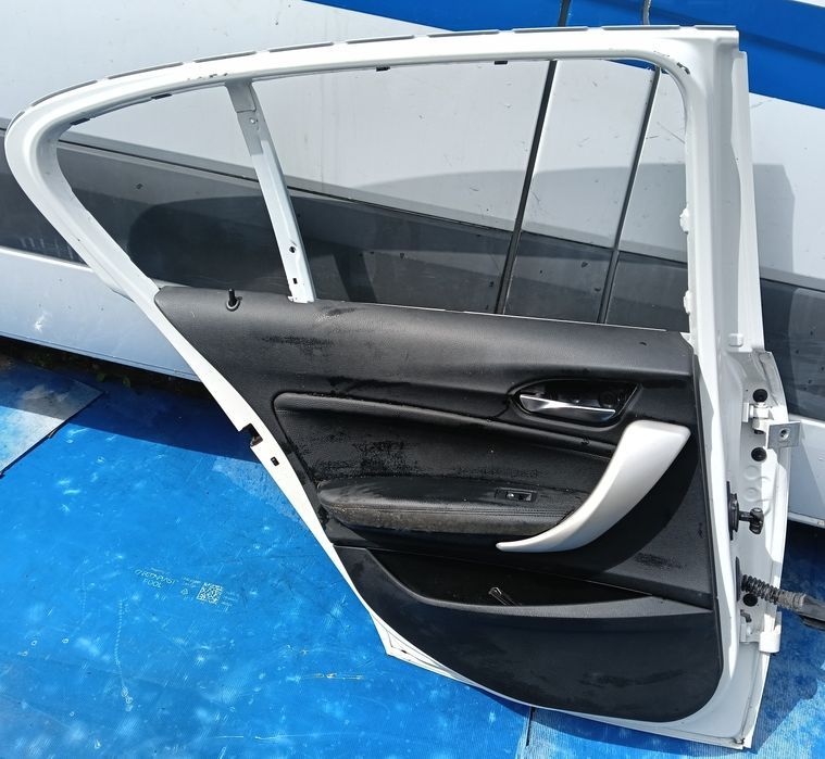BMW F20 porta de trás esquerda anos 2010/2011/12/13/14/15/16/17/18/19