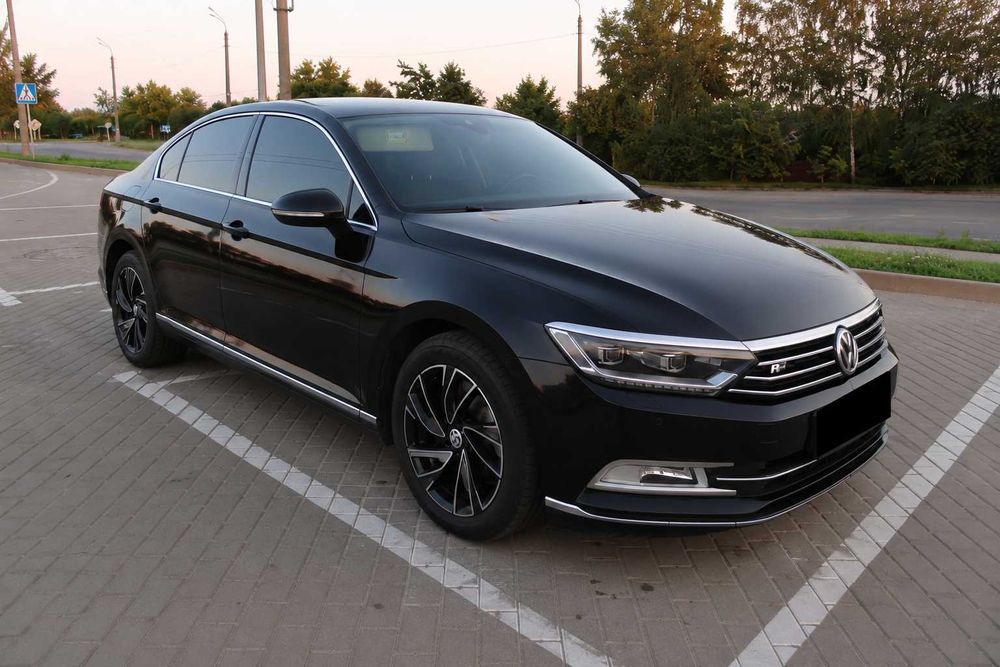 автомобіль passat b8 2017 р