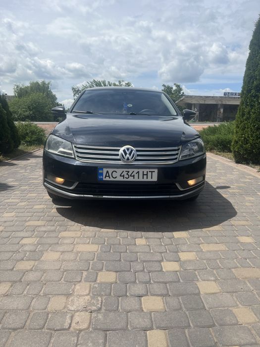 Volkswagen Passat б7 седан 2.0 TDI
