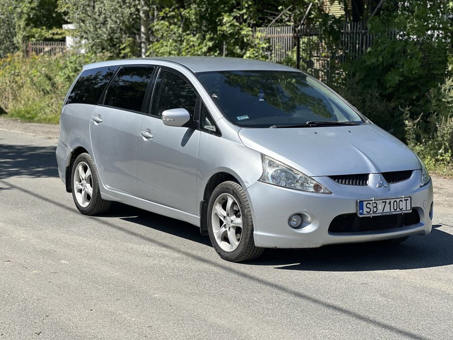 Mitsubishi Grandisa 7-osobowy