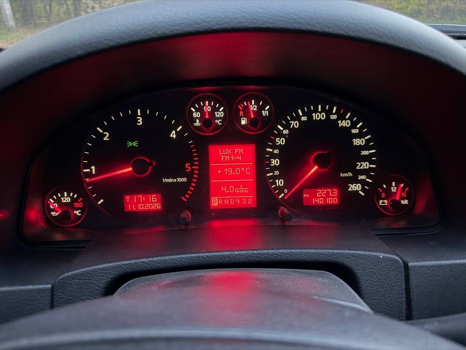 Audi A6 2001 рік. 2,5 дизель кпп автомат