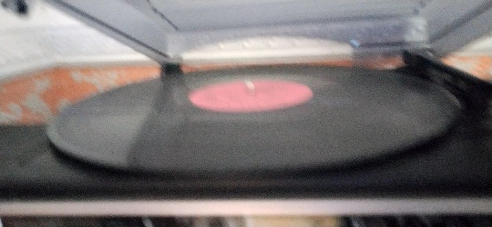 Музичний центр АУНА ВТ 386 та  388