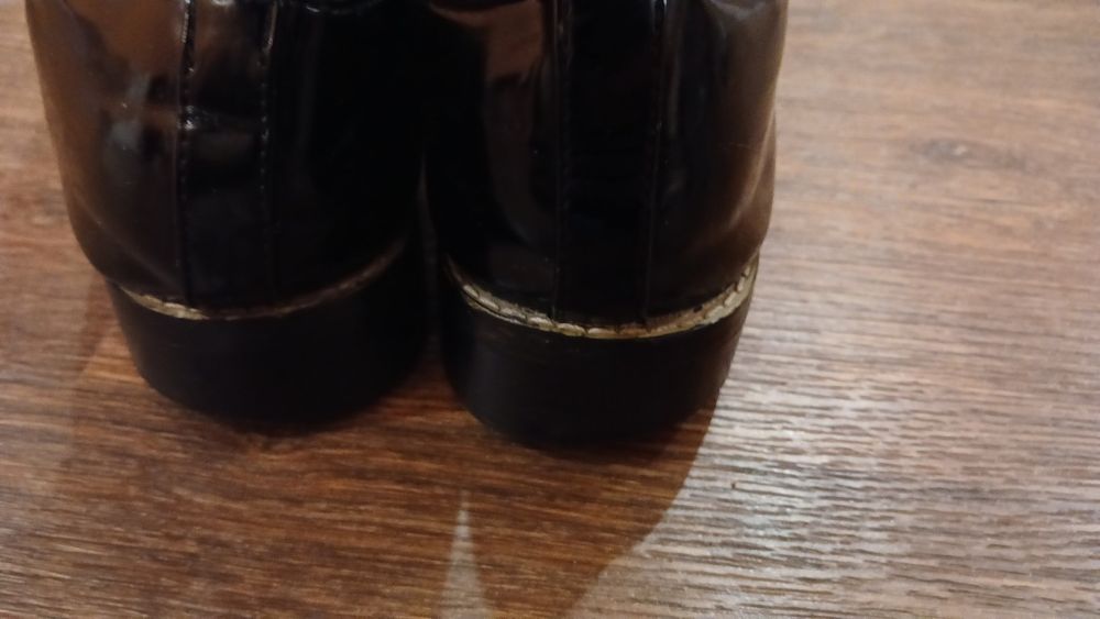 Туфлі лакові недорого