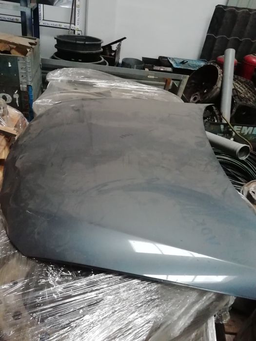 Капот Passat B 6